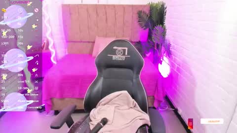 Lala  online show from 10-22-25, 07:24