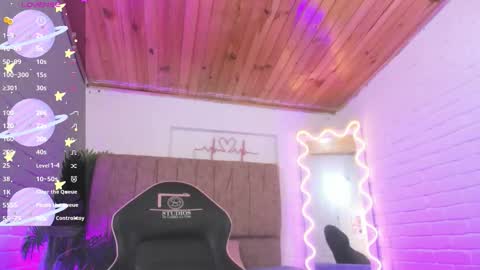 Lala  online show from 11-13-25, 07:13