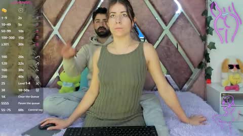 Snapshot of lalau809 chatting on 09-18-25, 12:01 lalau online show from 09-18-25, 12:01