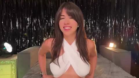 Ellina online show from 10-10-25, 09:03