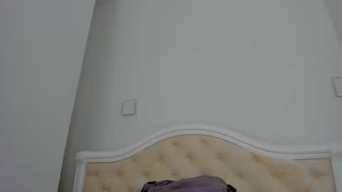 Snapshot of lallie_ chatting on 09-18-25, 03:47 Lallie online show from 09-18-25, 03:47