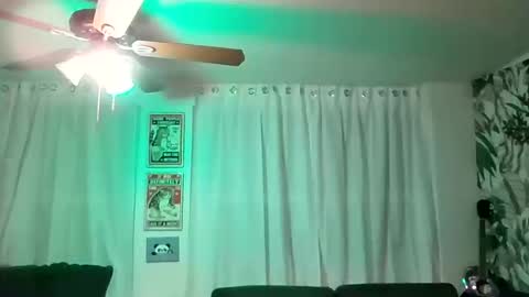 Snapshot of lalove99 chatting on 10-18-25, 01:41 LALOVE99 online show from 10-18-25, 01:41