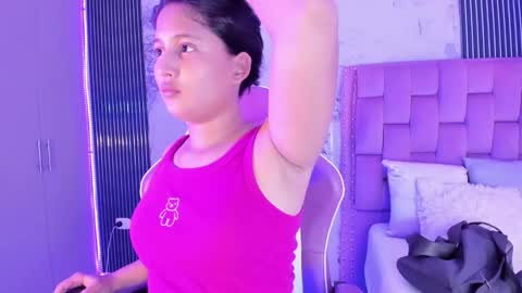 Laura online show from 10-03-25, 12:24