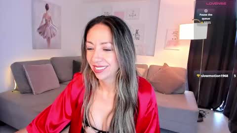 laly_dolce online show from 09-30-25, 08:03