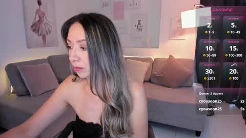 laly_dolce online show from 10-02-25, 08:05