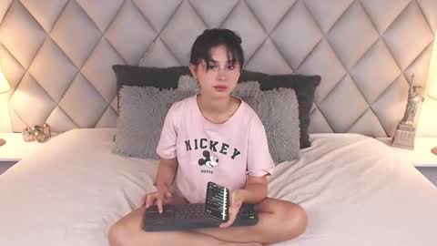 Laly Castro online show from 01-13-25, 07:31