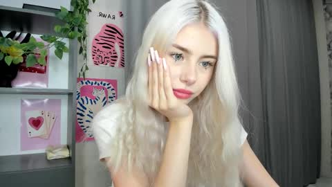 Erika online show from 09-25-25, 08:29