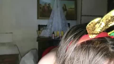 I work 5PM to 9 PM EST  New York online show from 12-22-25, 06:38