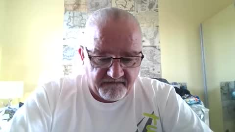 Snapshot of lamabama chatting on 11-17-25, 02:01 lamabama online show from 11-17-25, 02:01