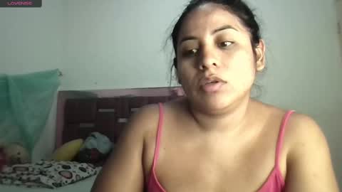 Snapshot of lamaravilla08 chatting on 02-23-25, 07:17 Mara online show from 02-23-25, 07:17