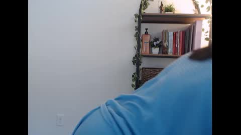 Nikki LaMarr online show from 10-29-25, 06:20