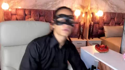 Bella  Dante online show from 10-18-25, 09:37