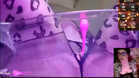 Lana online show from 11-22-25, 09:19