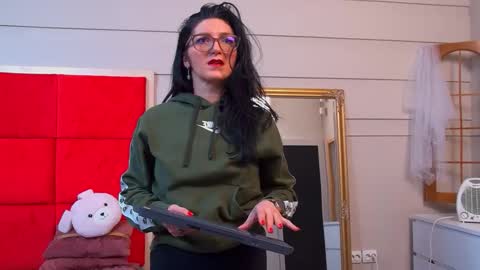 LanaBanner online show from 02-07-26, 07:01