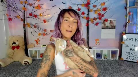 Lana Del Bae online show from 09-10-25, 02:11