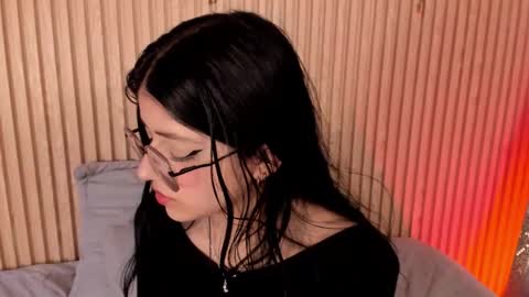 ... .          . ... online show from 12-19-25, 01:51