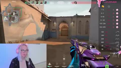 Lana online show from 10-12-25, 12:04