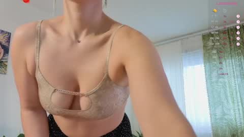 Snapshot of lana_sky chatting on 11-25-25, 08:36 Lana online show from 11-25-25, 08:36