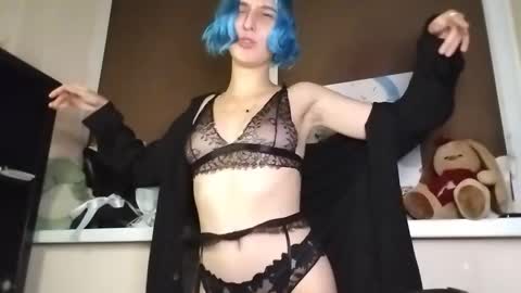 lana_tews online show from 10-01-25, 07:20