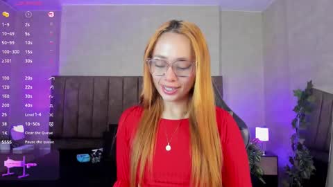 Snapshot of lanaamills chatting on 10-24-25, 04:42 Lana online show from 10-24-25, 04:42