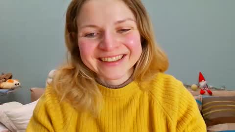 Snapshot of lanaangeldream chatting on 02-09-26, 10:36 Lana online show from 02-09-26, 10:36