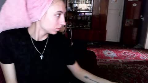 Snapshot of lanabeils chatting on 11-10-25, 07:51 Lana online show from 11-10-25, 07:51