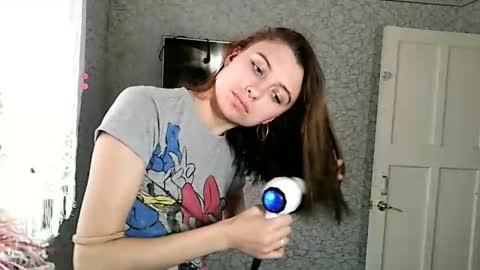 Snapshot of lanabeils chatting on 12-01-25, 09:47 Lana online show from 12-01-25, 09:47