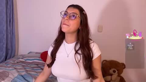 Lanadekievit online show from 11-18-25, 11:48