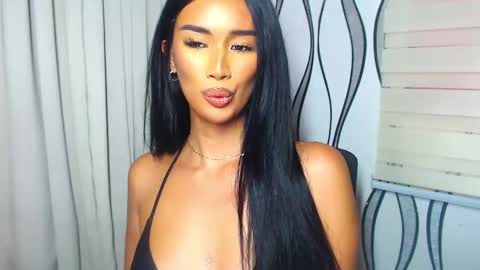 Lana online show from 01-20-25, 05:15