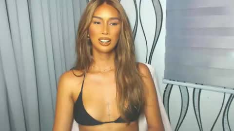 Lana online show from 01-26-25, 03:06