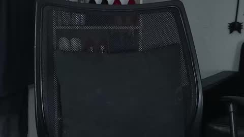 Snapshot of lanadoux_ chatting on 11-05-25, 01:55 Mistress Lana online show from 11-05-25, 01:55