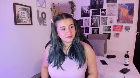 lanaherondale_ online show from 11-05-25, 09:26