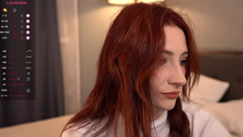 Snapshot of lanais_milana chatting on 01-14-25, 03:04 Lauretta online show from 01-14-25, 03:04