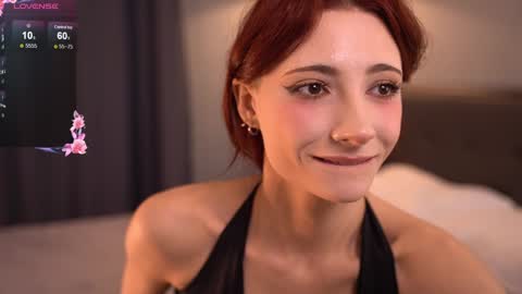 Snapshot of lanais_milana chatting on 01-21-25, 07:06 Lauretta online show from 01-21-25, 07:06