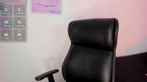 Snapshot of lanajones_ chatting on 04-10-26, 01:16 LanaJones online show from 04-10-26, 01:16