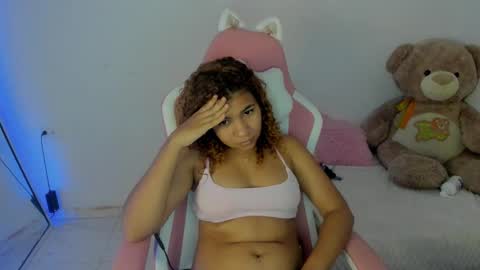 Snapshot of lanarouse1 chatting on 02-14-25, 02:50 Lana  online show from 02-14-25, 02:50