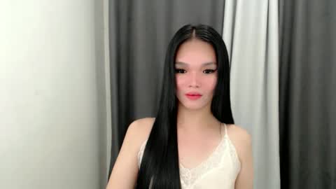 lanawyatt_ online show from 10-30-25, 01:12