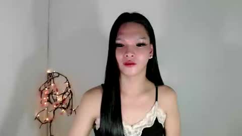 lanawyatt_ online show from 11-13-25, 06:40