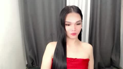 lanawyatt_ online show from 12-04-25, 06:49