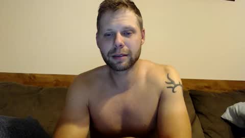 Snapshot of lancehardin chatting on 10-22-25, 11:48 Lance online show from 10-22-25, 11:48