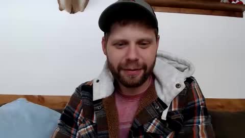 Snapshot of lancehardin chatting on 11-11-25, 04:07 Lance online show from 11-11-25, 04:07