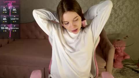 Snapshot of land_of_sweets chatting on 11-28-25, 07:27 land_of_sweets online show from 11-28-25, 07:27