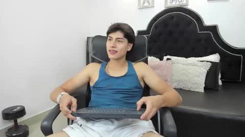 landercruz online show from 10-10-25, 03:49