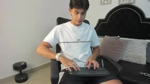 landercruz online show from 10-14-25, 03:40