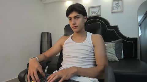 landercruz online show from 10-15-25, 04:23