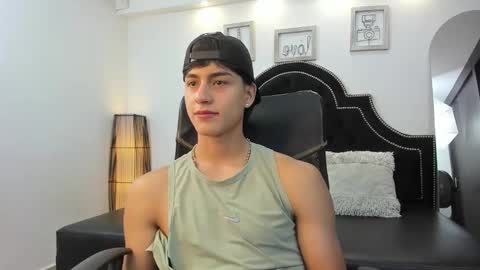 landercruz online show from 10-23-25, 04:12