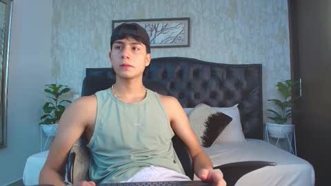 landercruz online show from 11-20-25, 06:07