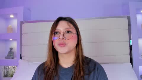 Lanna online show from 03-06-25, 11:58