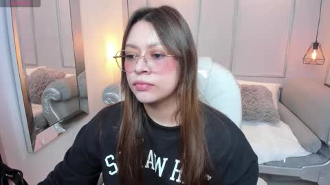 Lanna online show from 11-04-25, 11:42