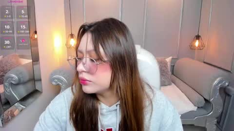 Lanna online show from 11-12-25, 11:54